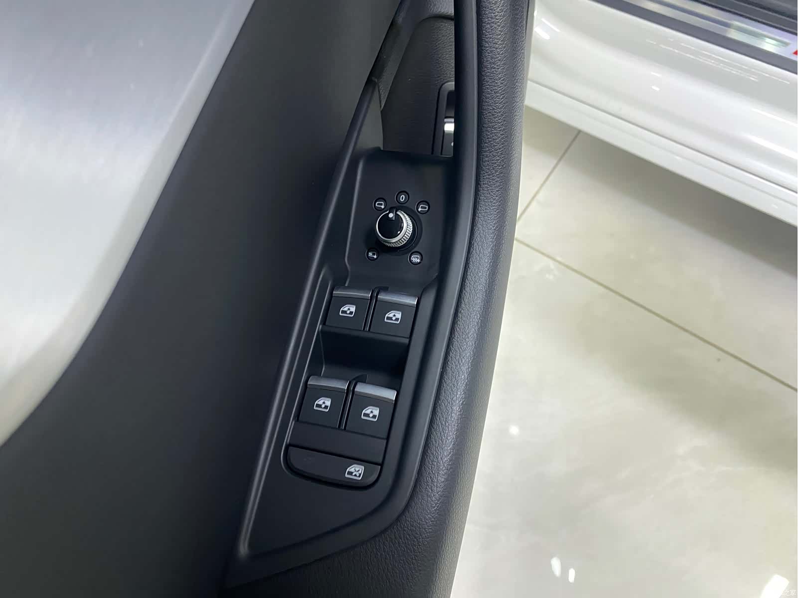Audi A4L, 2021 6