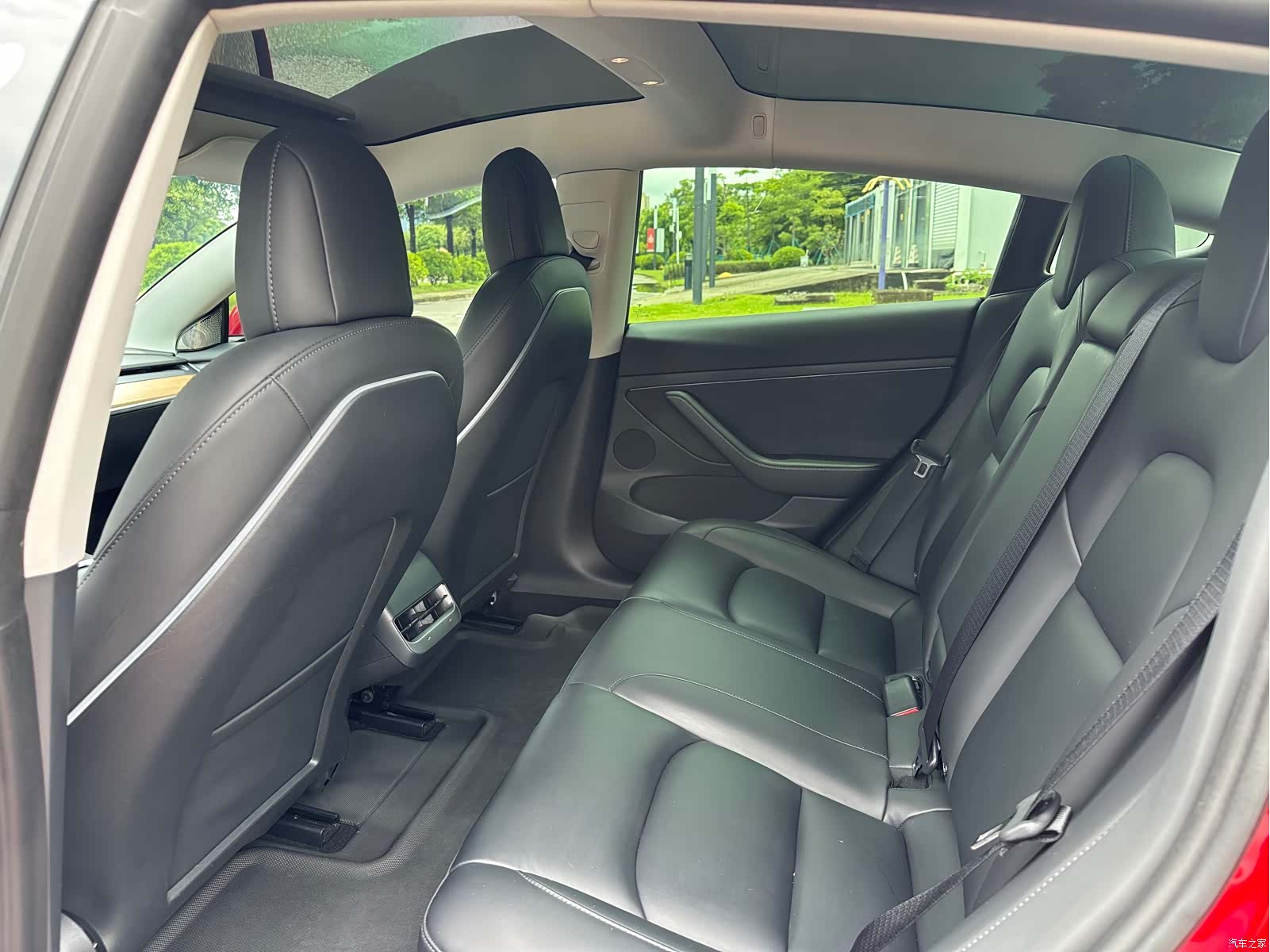 Tesla Model 3, 2021 11