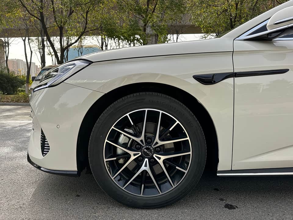 BYD Seal 07 DM-i