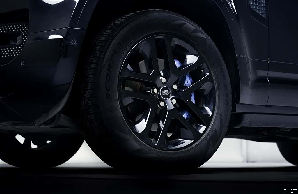 Land Rover Defender, 2023 7