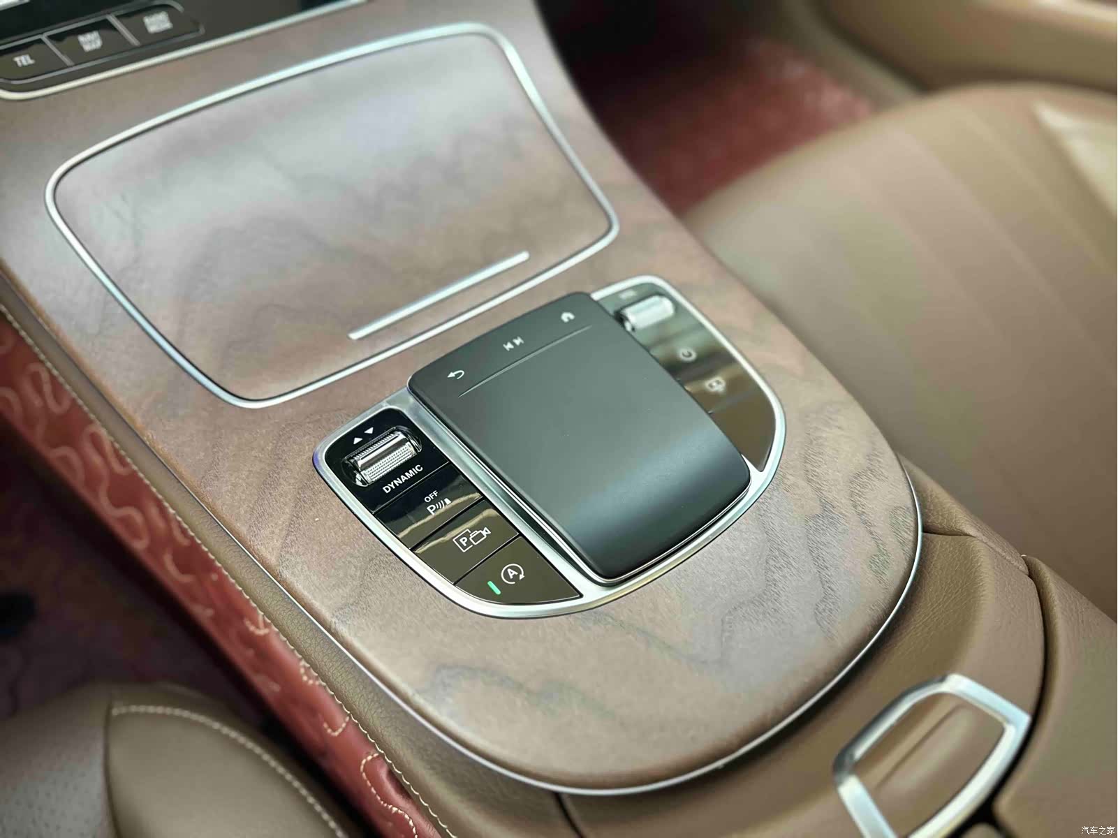 Mercedes-Benz E-Class, 2022 15