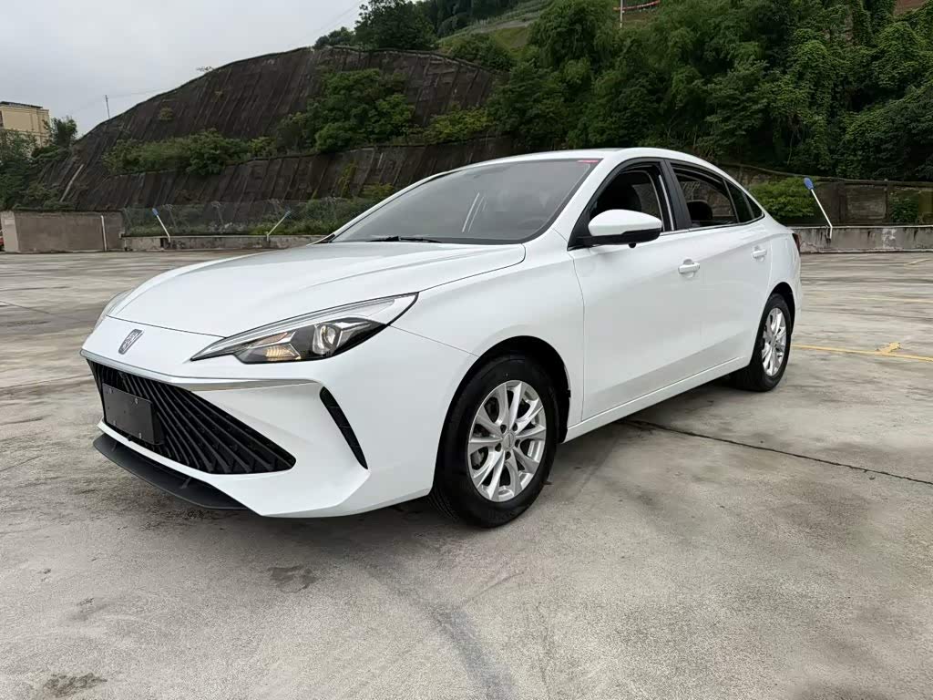 Roewe i5