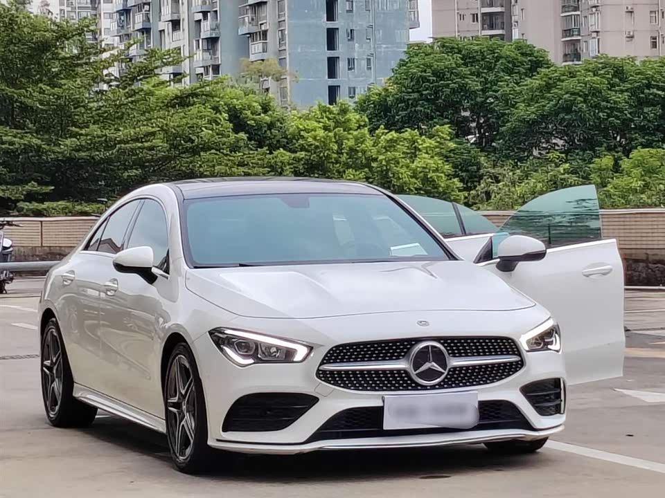 Mercedes-Benz CLA