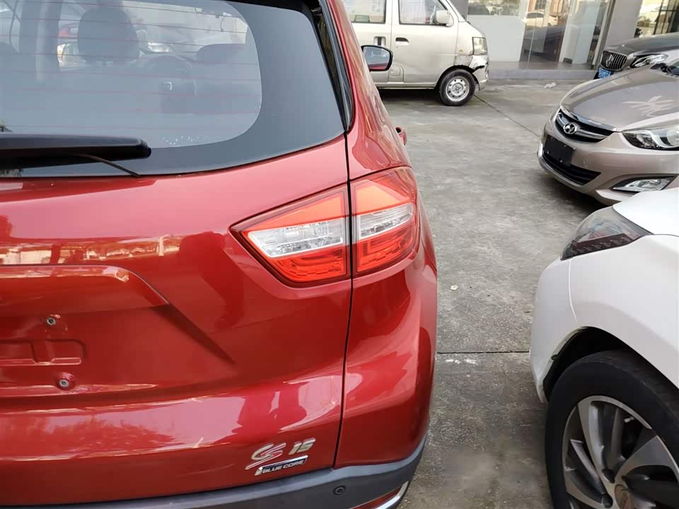Changan CS15
