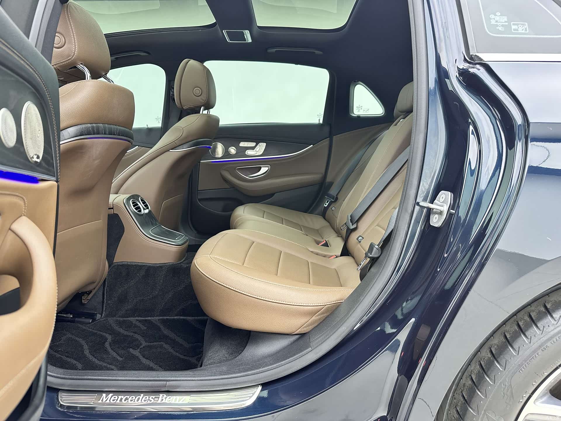 Mercedes-Benz E-Class, 2022 9