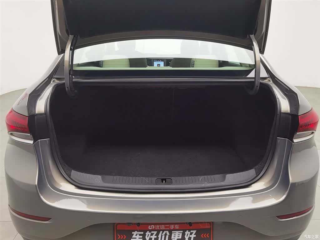 Buick V, 2018 16