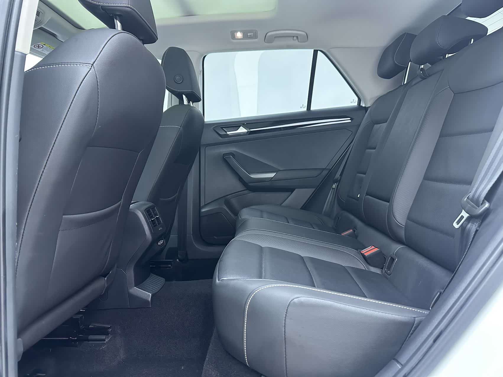 Volkswagen T-ROC, 2022 9