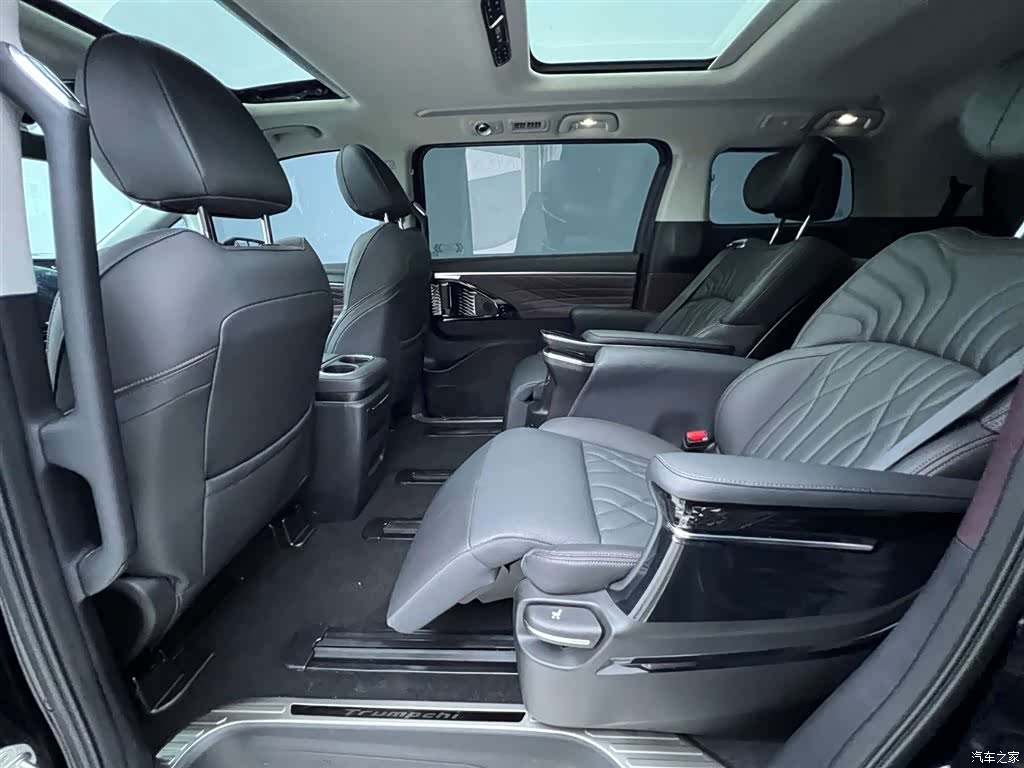 Trumpchi M8, 2025 19