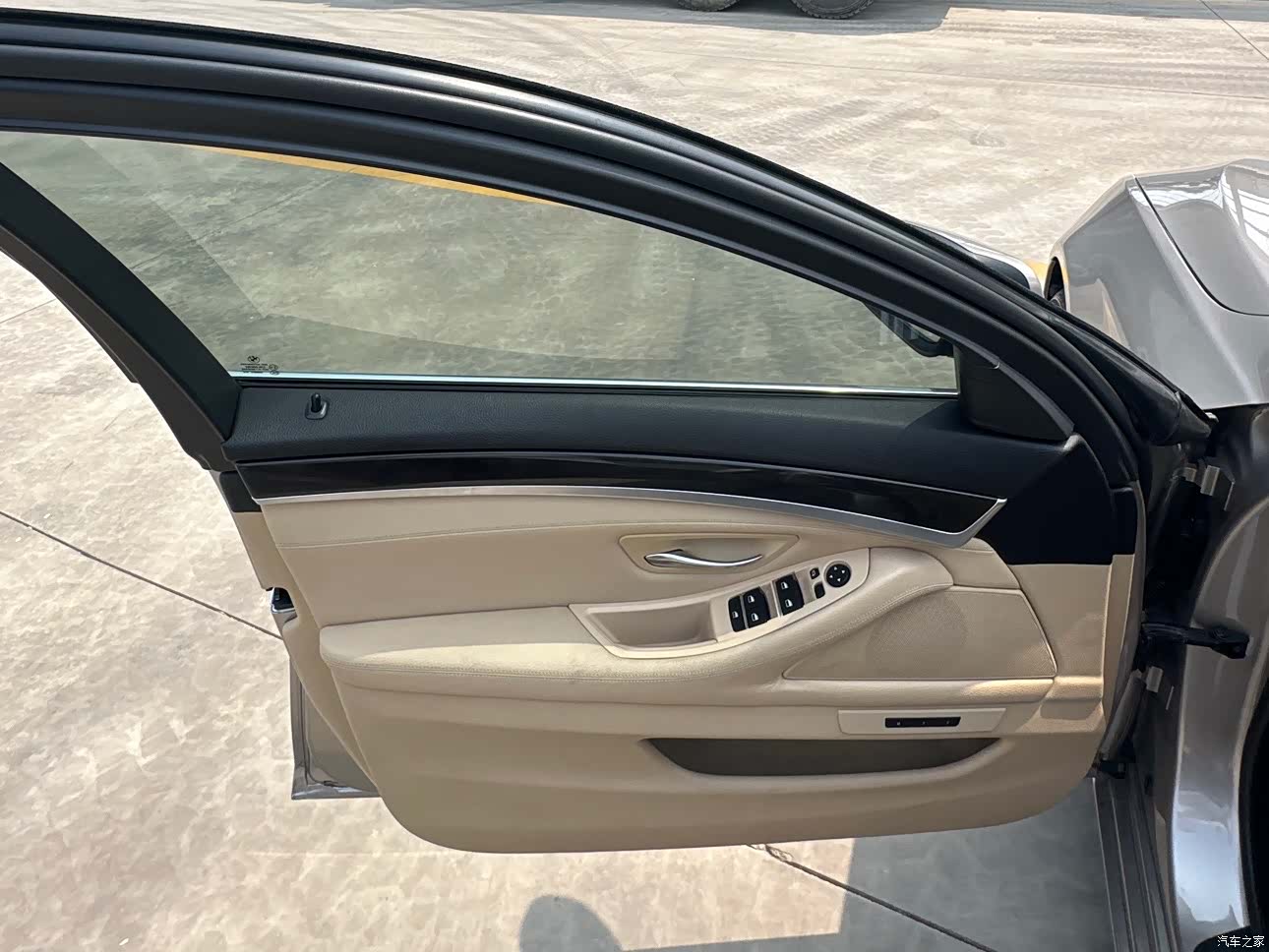 BMW 5 Series, 2012 8