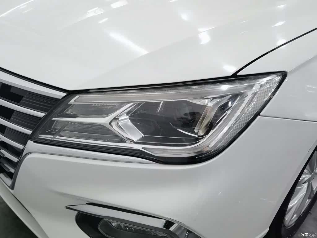 Roewe i5, 2019 7