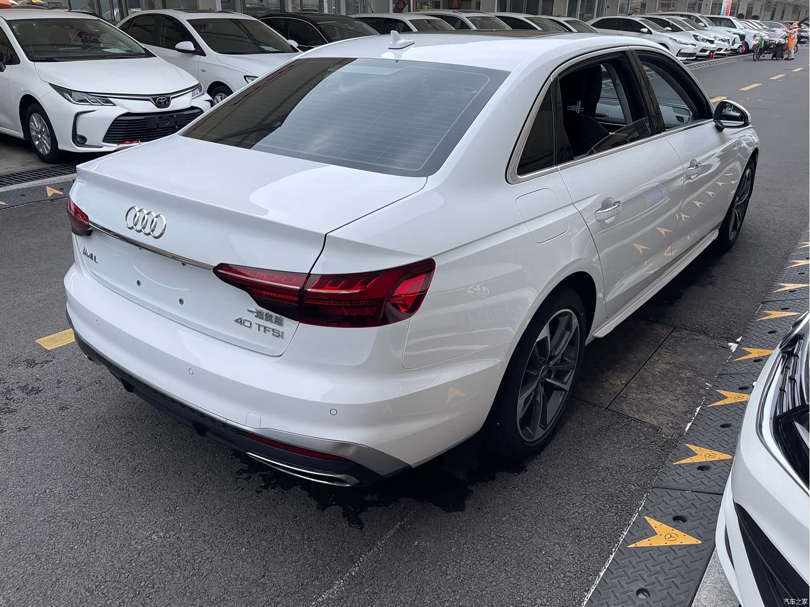 Audi A4L, 2024 14