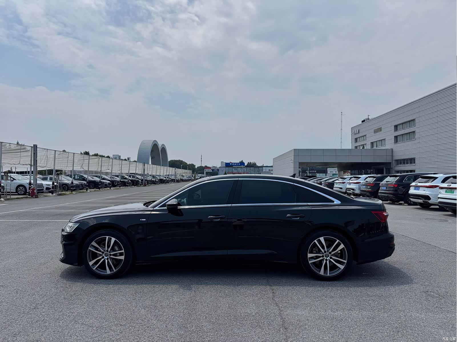 Audi A6L, 2021 все фото
