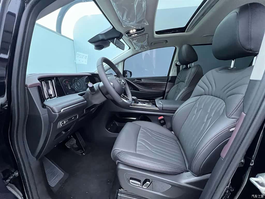 Trumpchi M8, 2025 10