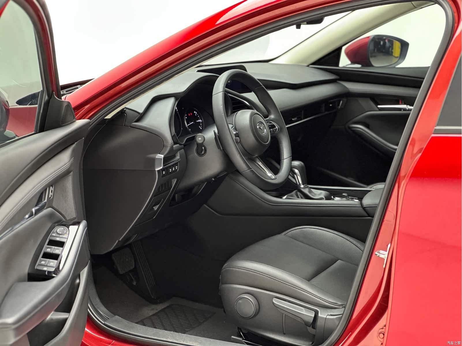 Mazda Mazda3, 2022 13