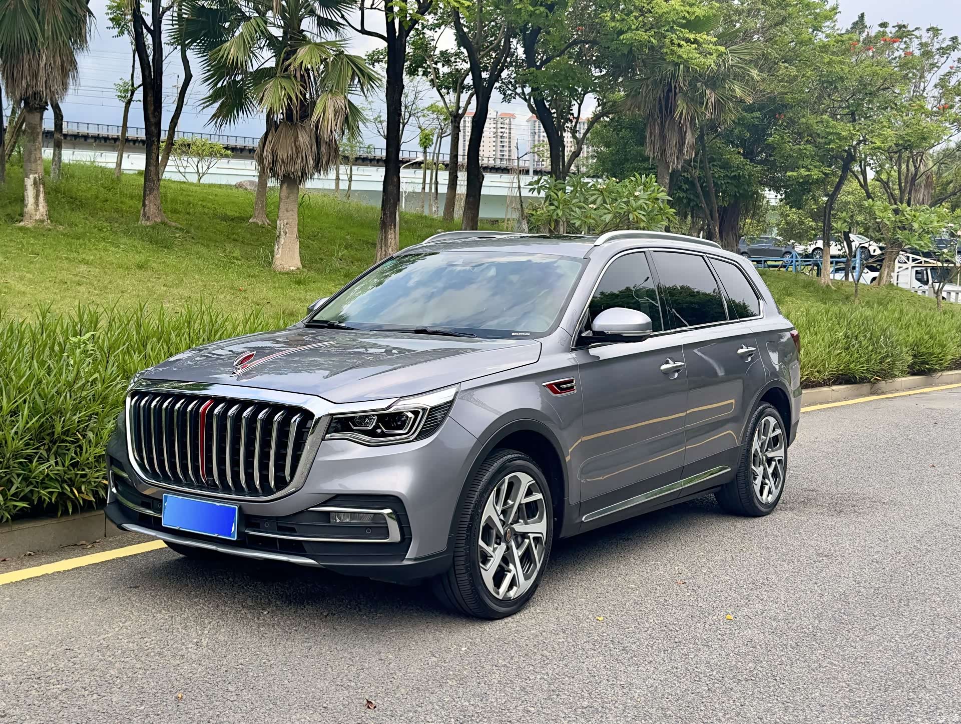 Hongqi HS7, 2022 1