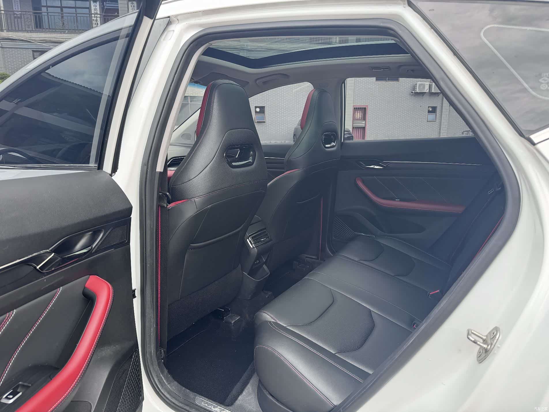 Geely Emgrand, 2021 7