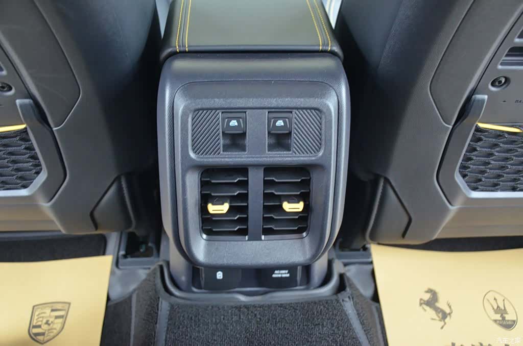 Ford Bronco, 2026 14