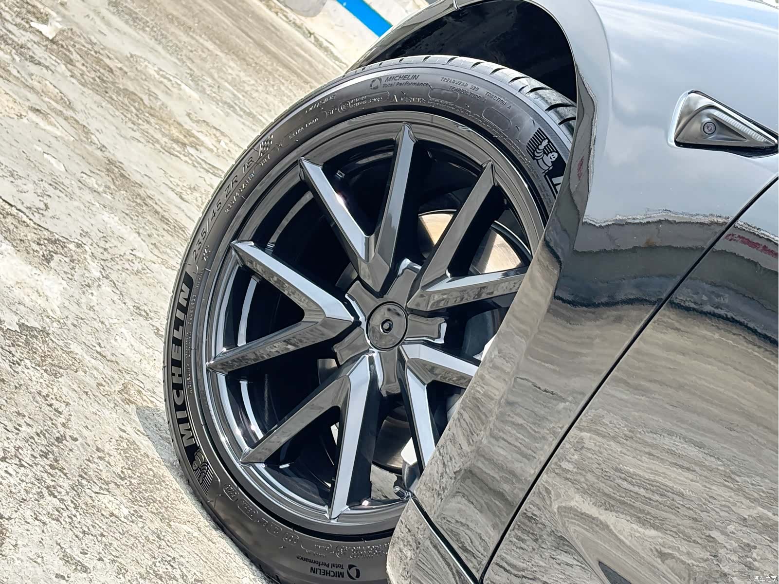 Tesla Model 3, 2022 9