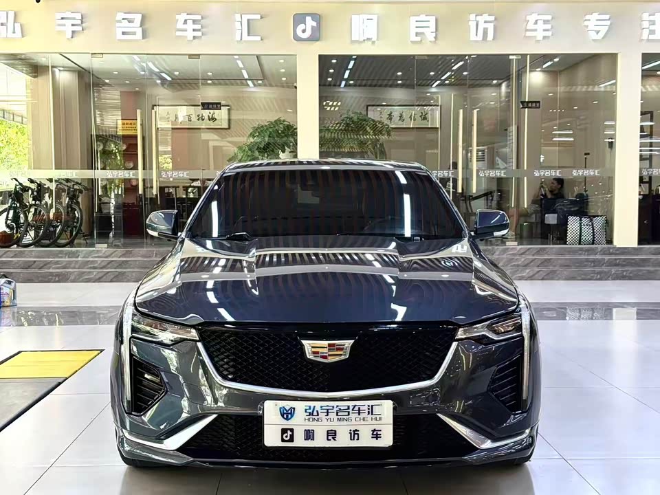 Cadillac CT4
