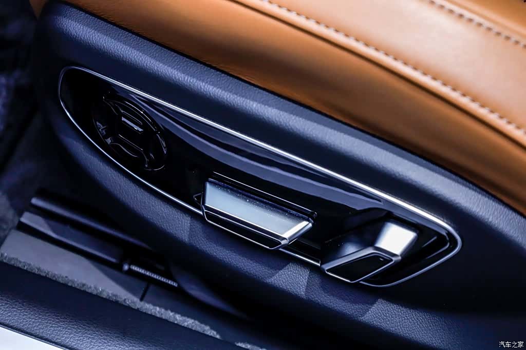 Audi A8L, 2022 27