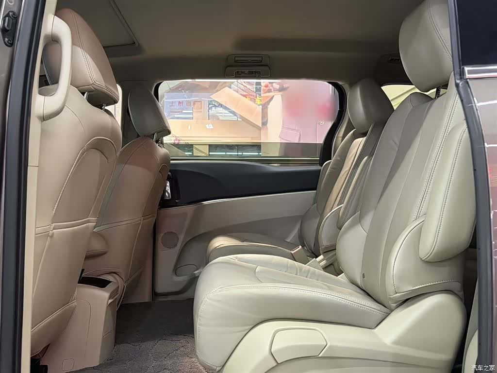 Buick GL8, 2019 10