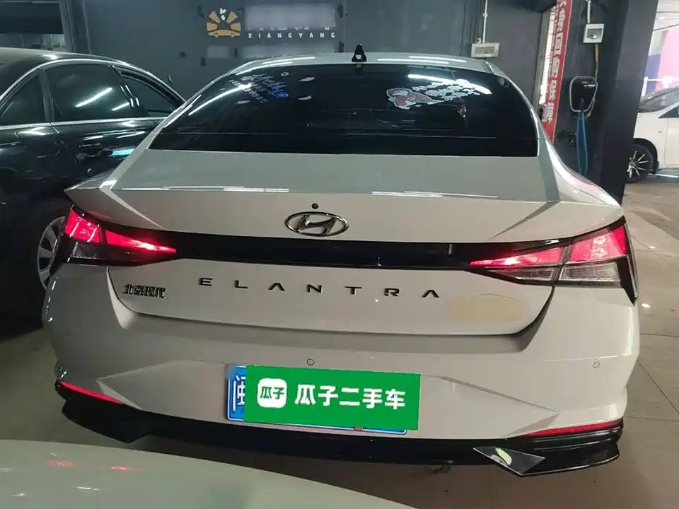 Hyundai Elantra