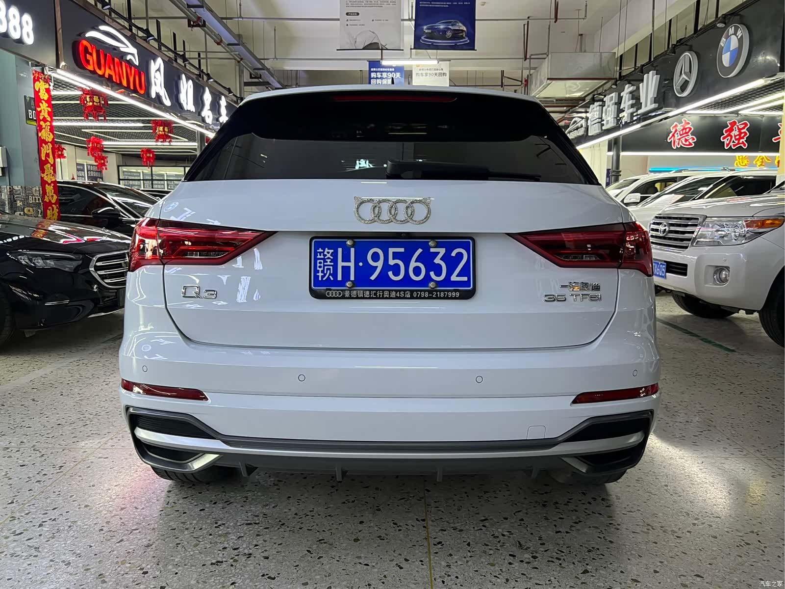 Audi Q3, 2022 все фото