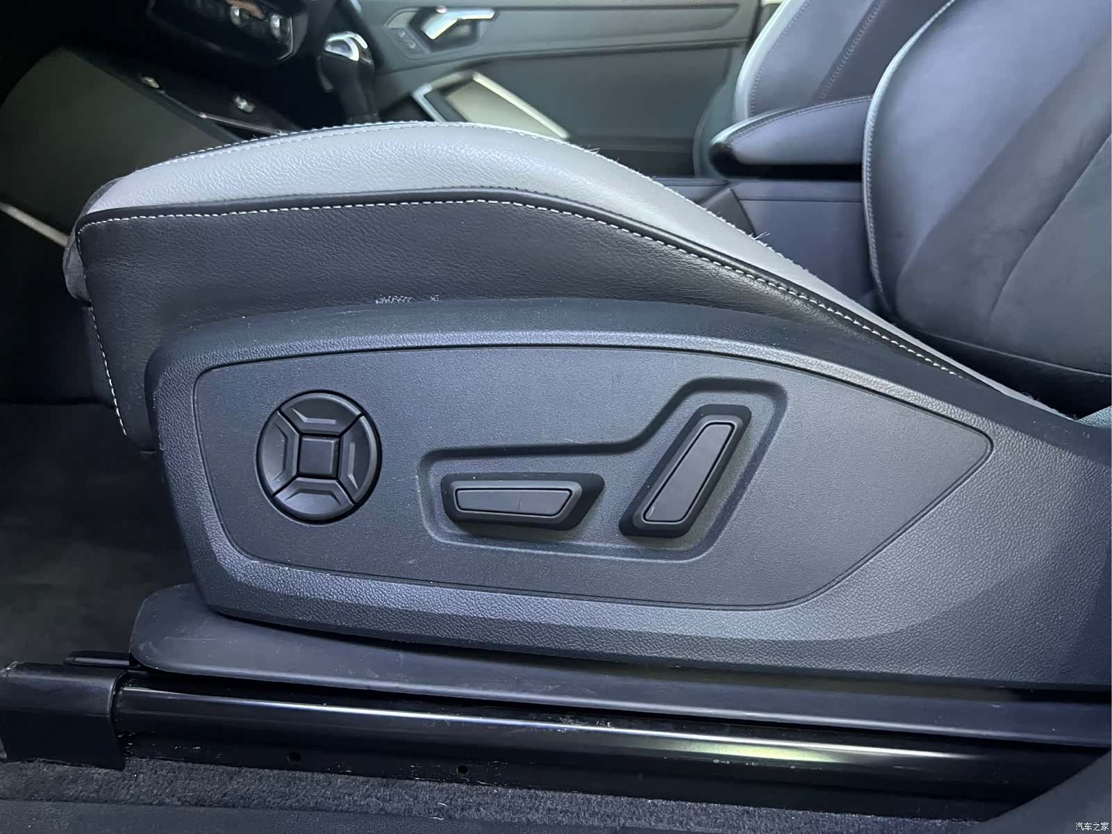 Audi Q3, 2022 19