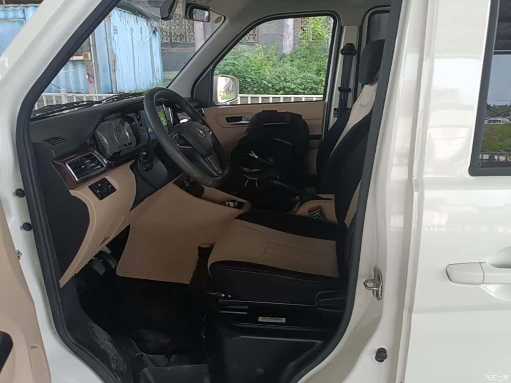 Changan V5, 2025 15