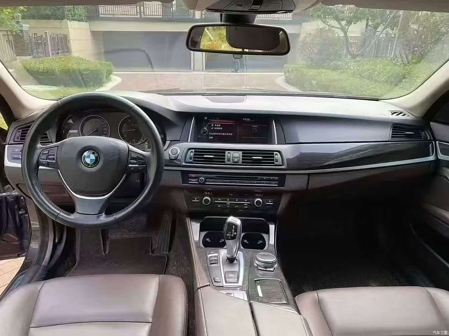 BMW 5 Series, 2012 8
