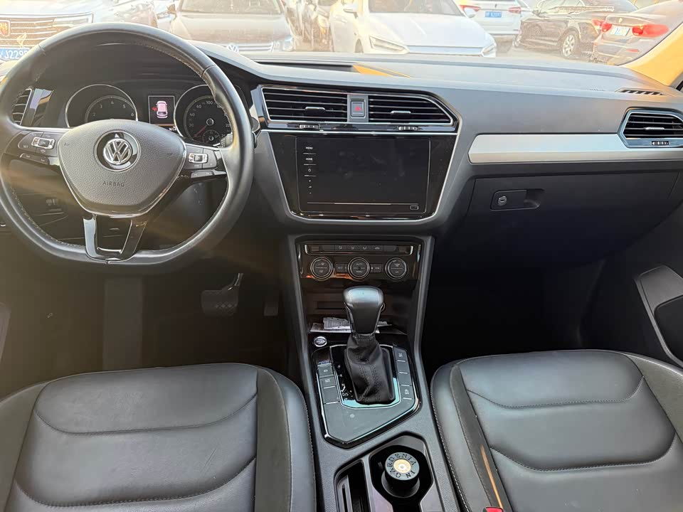 Volkswagen Tiguan L Volkswagen Tiguan L