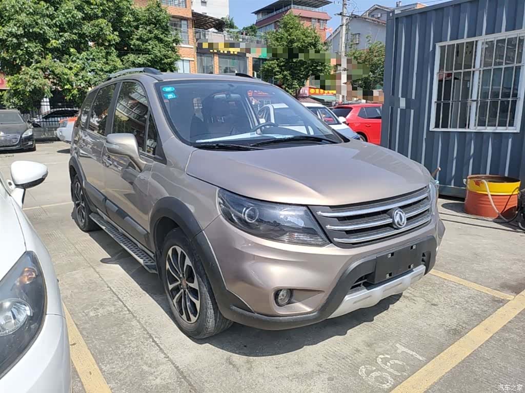 DongFeng X5, 2016 4