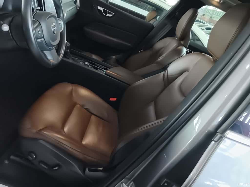 Volvo XC60, 2019 15