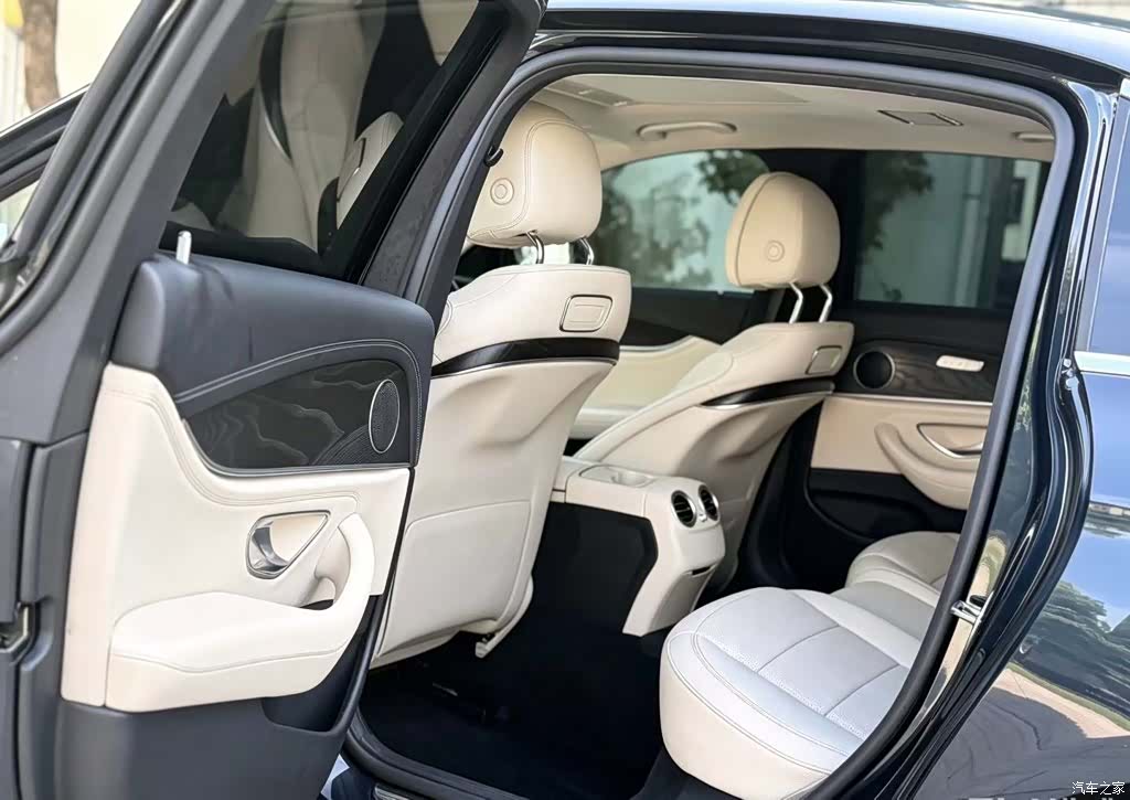 Mercedes-Benz E-Class, 2017 4