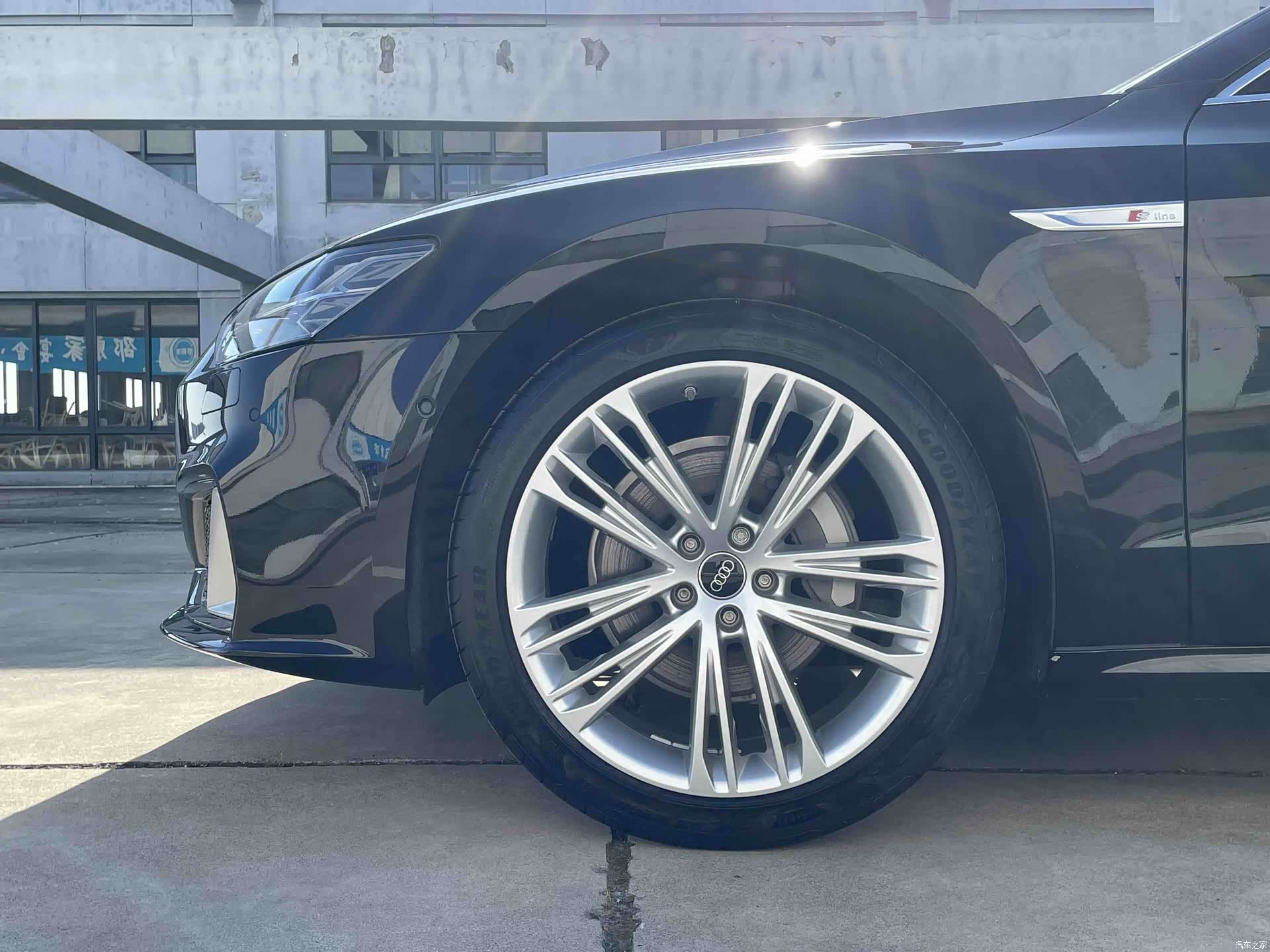 Audi A7L, 2026 4