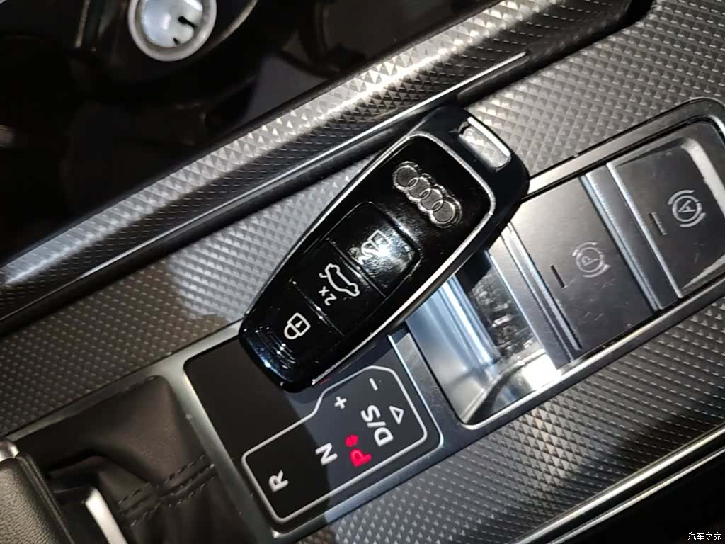 Audi A6L, 2025 9