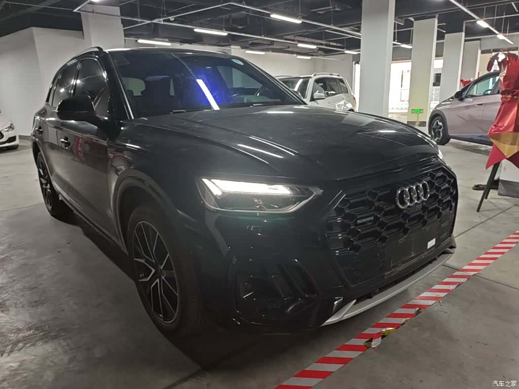 Audi Q5L, 2024 4