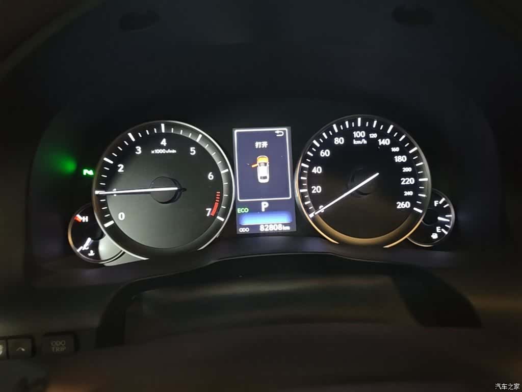 Lexus ES, 2016 4