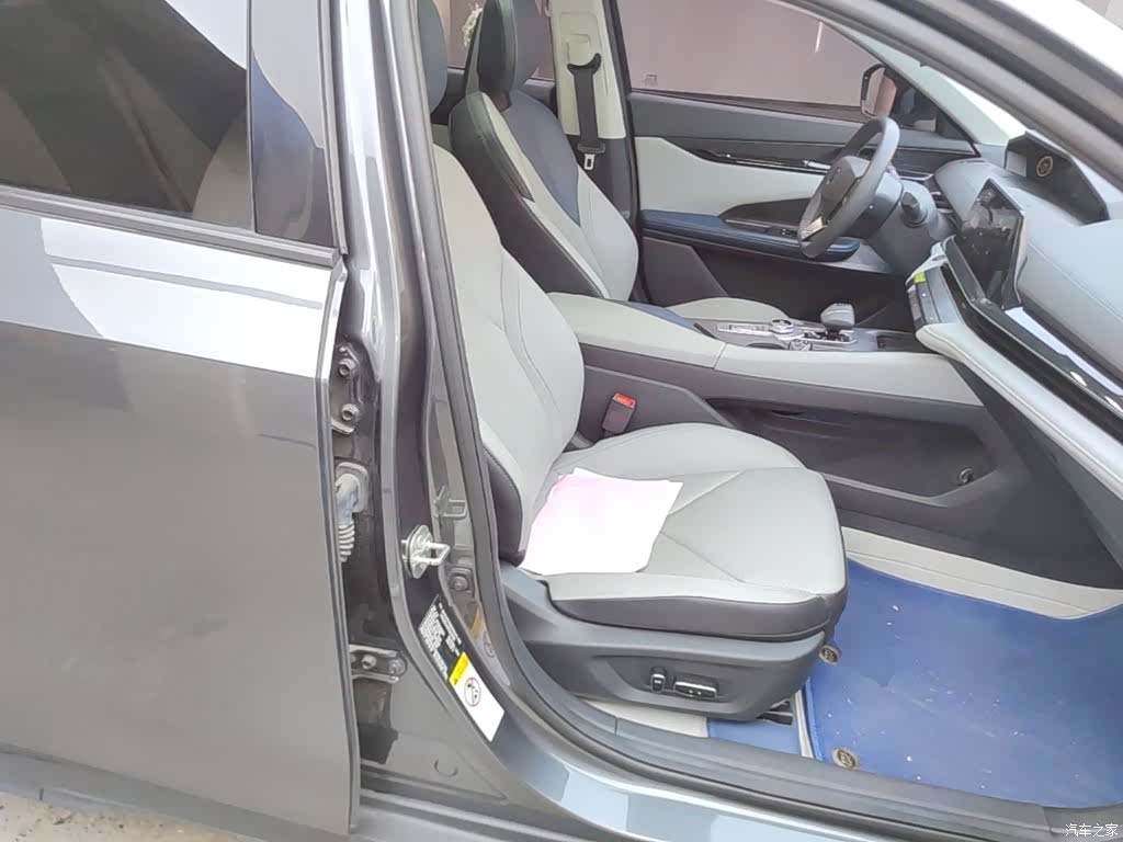 Changan UNI-V, 2023 25