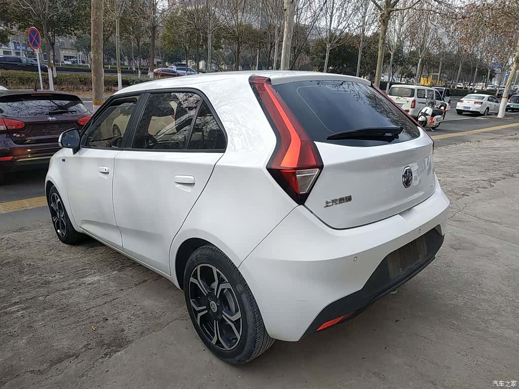 MG 3, 2018 23