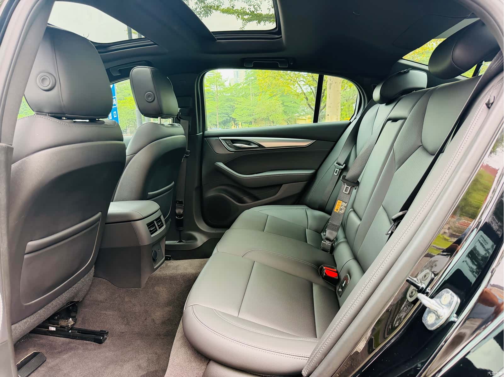Cadillac CT5, 2025 11