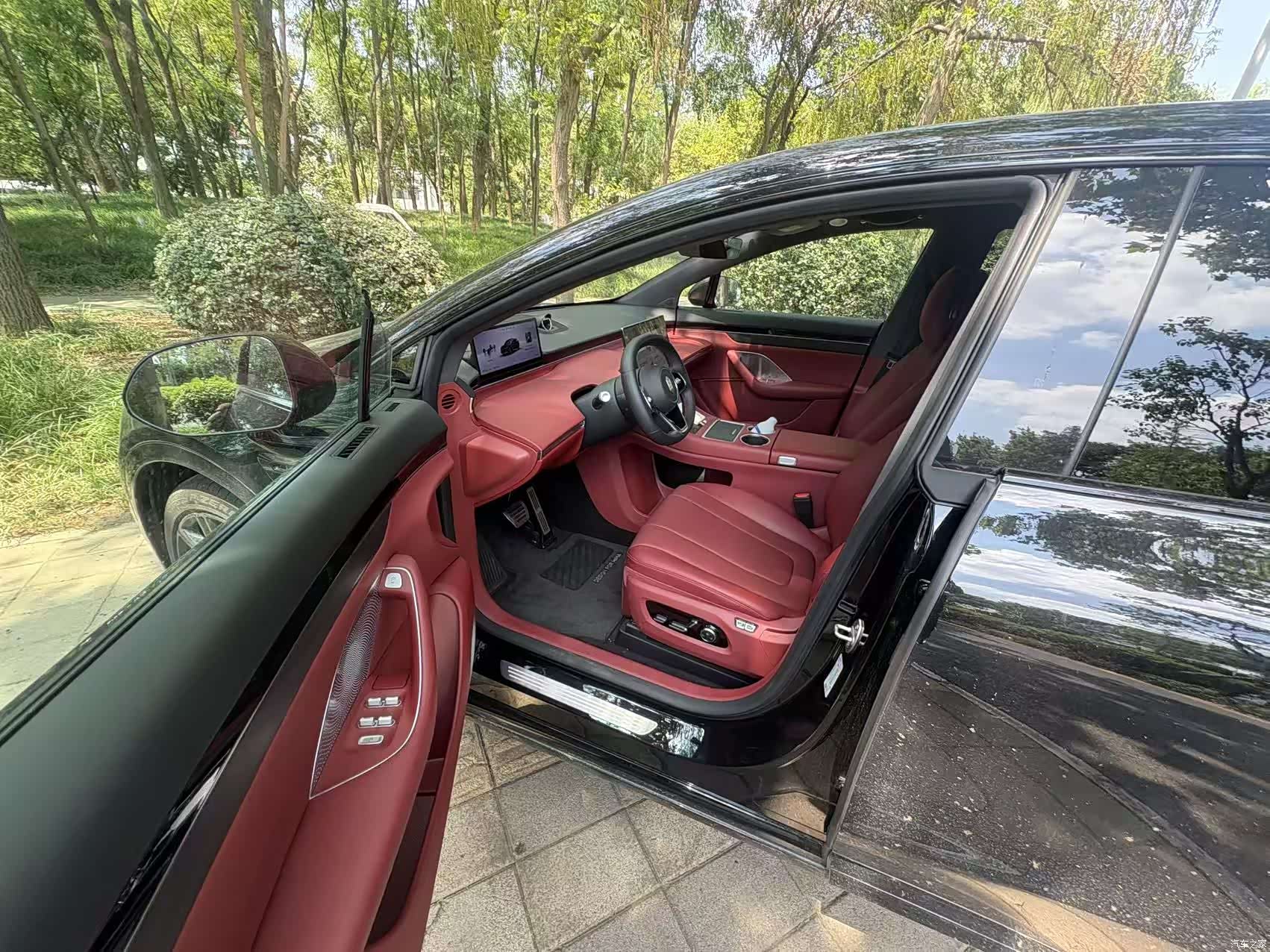 Luxeed R7, 2025 9