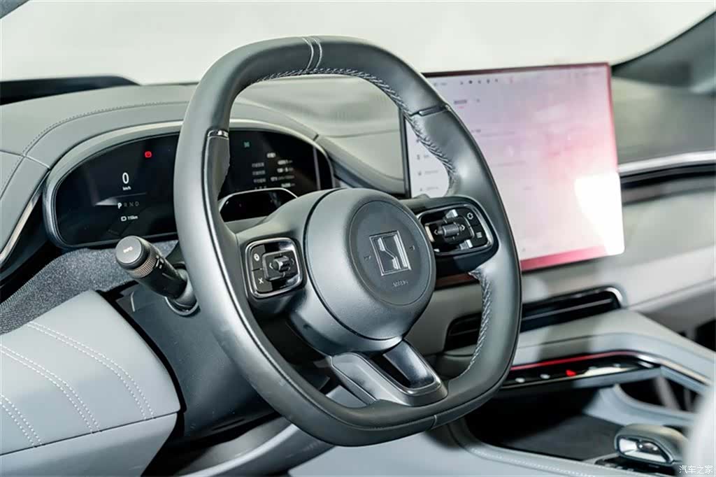 Zeekr 001, 2025 12