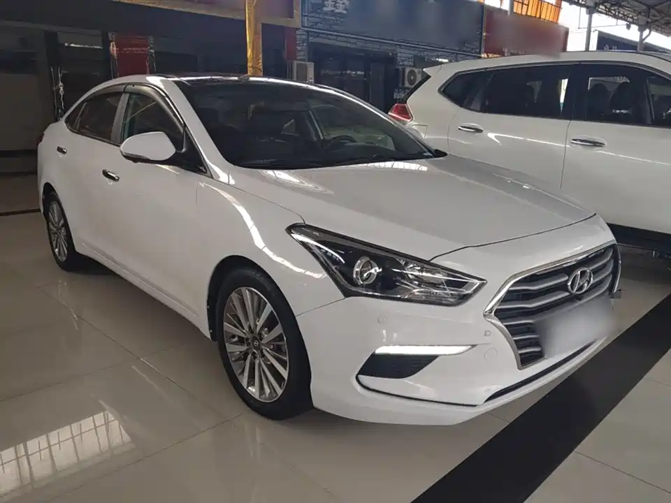 Hyundai Name picture