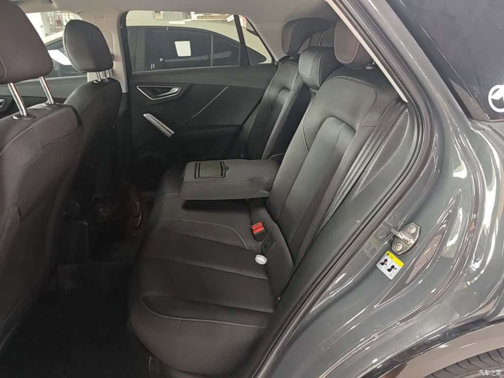 Audi Q2L, 2020 17