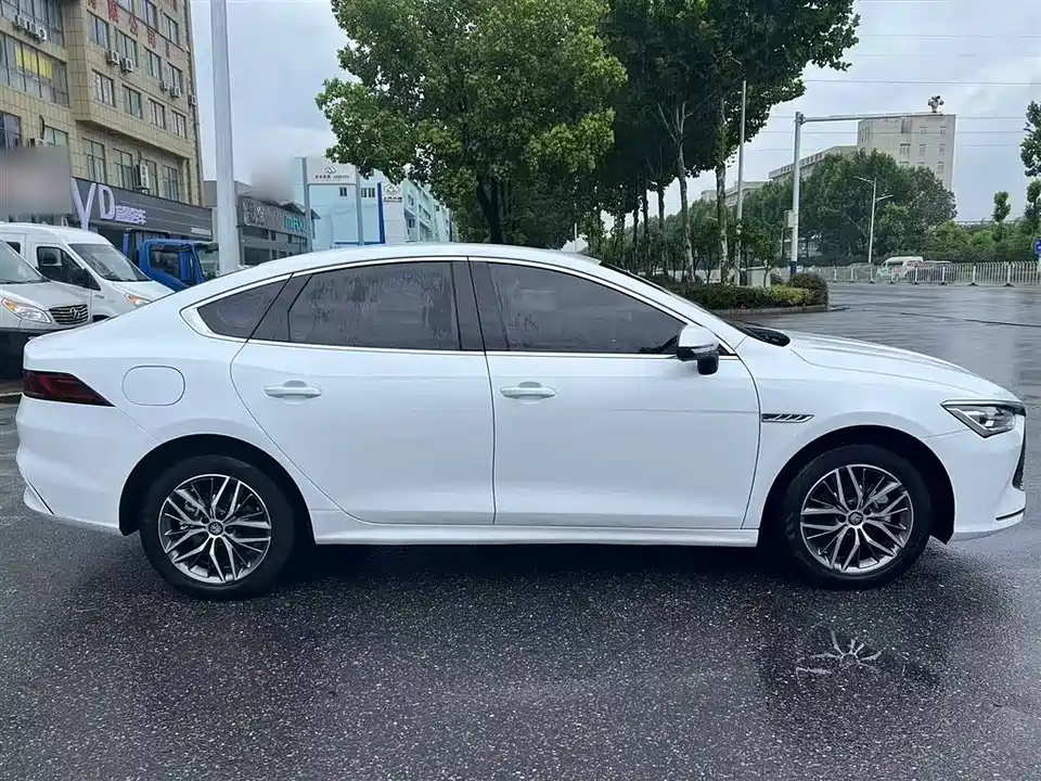 BYD Qin Yuan