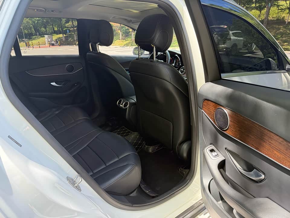 Mercedes-Benz GLC Mercedes-Benz GLC