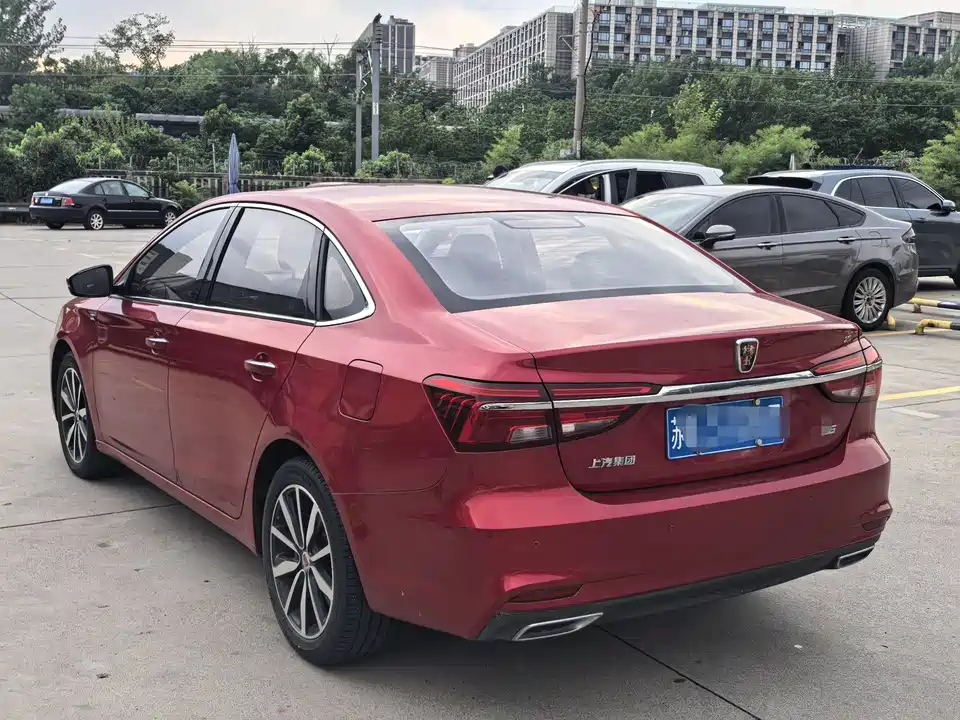 Roewe i6
