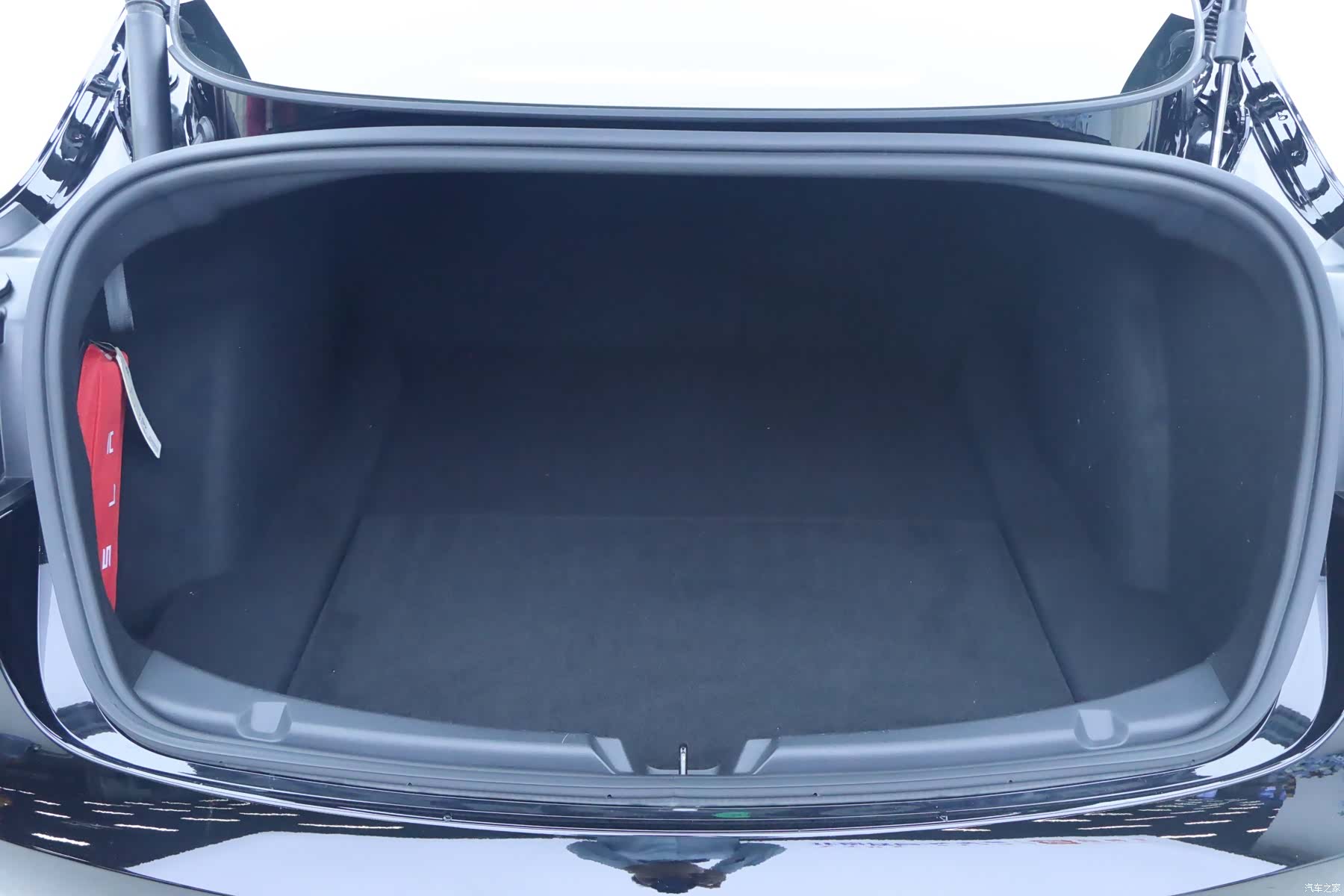 Tesla Model 3, 2023 19