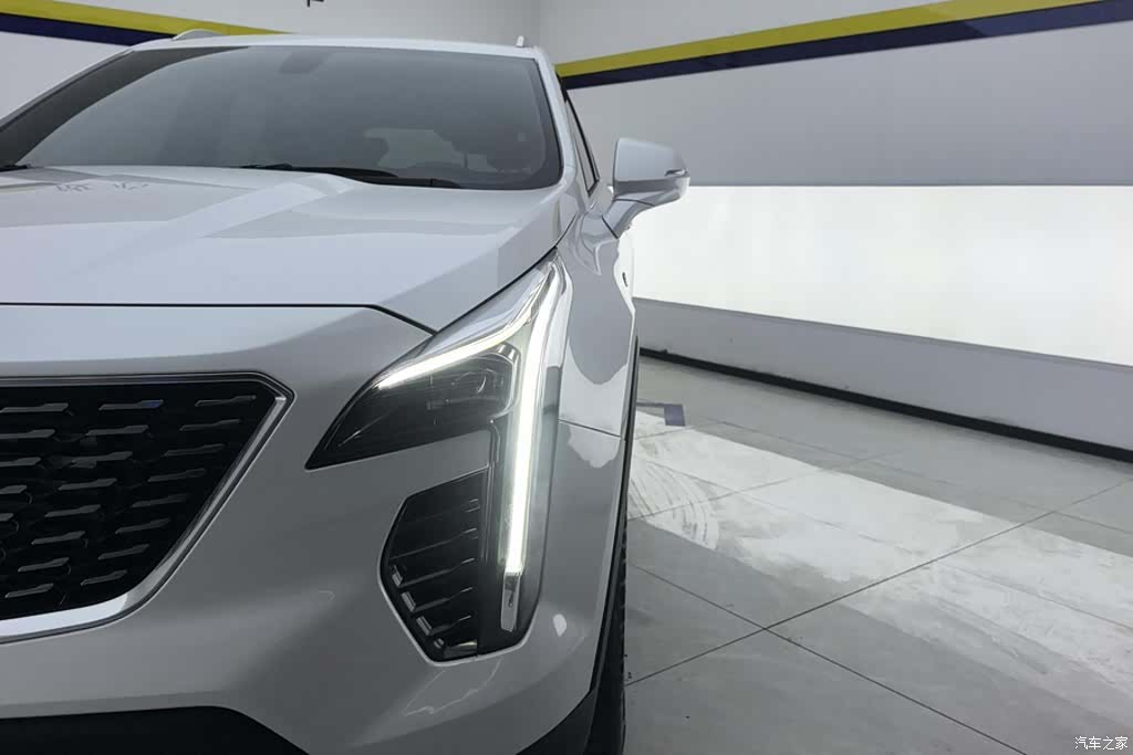 Cadillac XT4, 2021 все фото